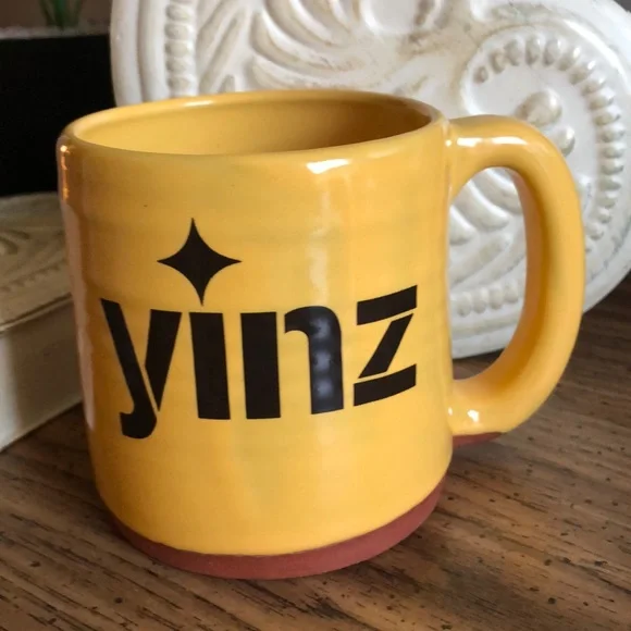 NEW “YINZ" Ceramic Mug - Picture 1 of 5